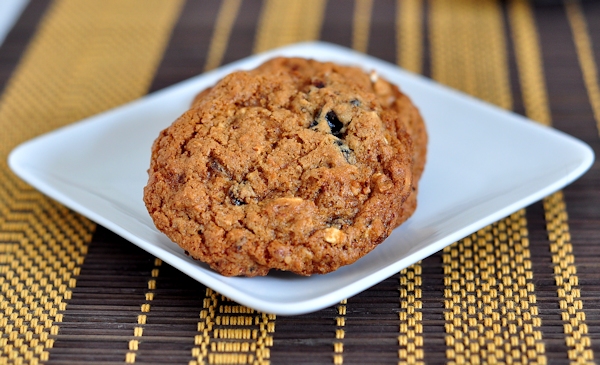 dried plum and oatmeal cookies
